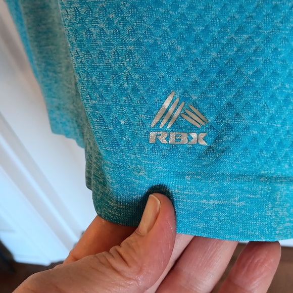 Women's long sleeve blue exercise shirt. - Picture 7 of 7